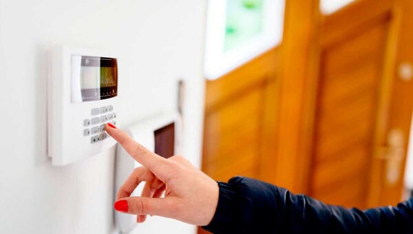 Охоронні системи для будинків і котеджів: види і їх характеристики